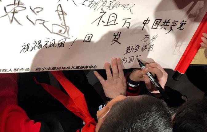 哈尼和她的宠物们
